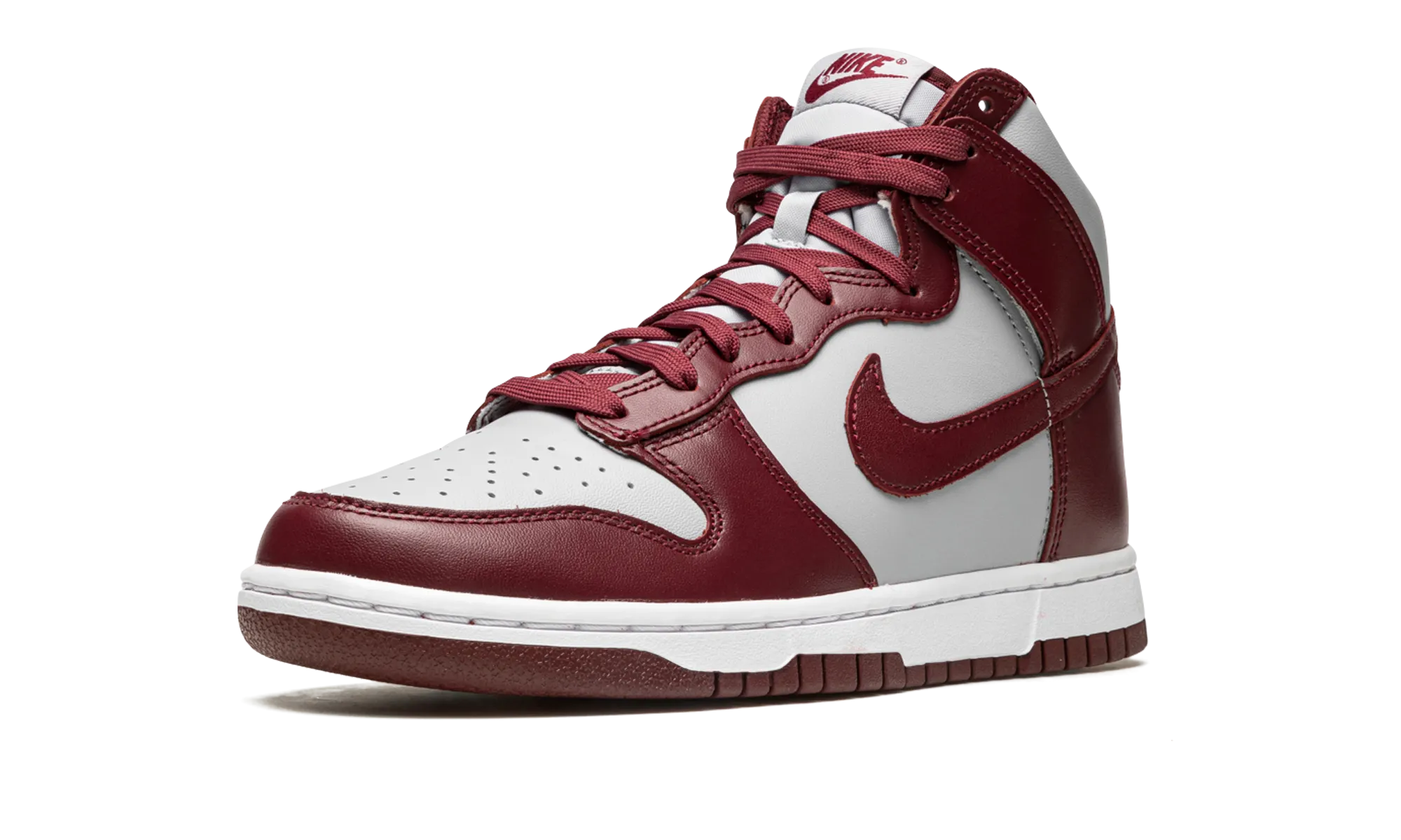 Dunk Hi Retro "Dark Beetroot" Chic Street