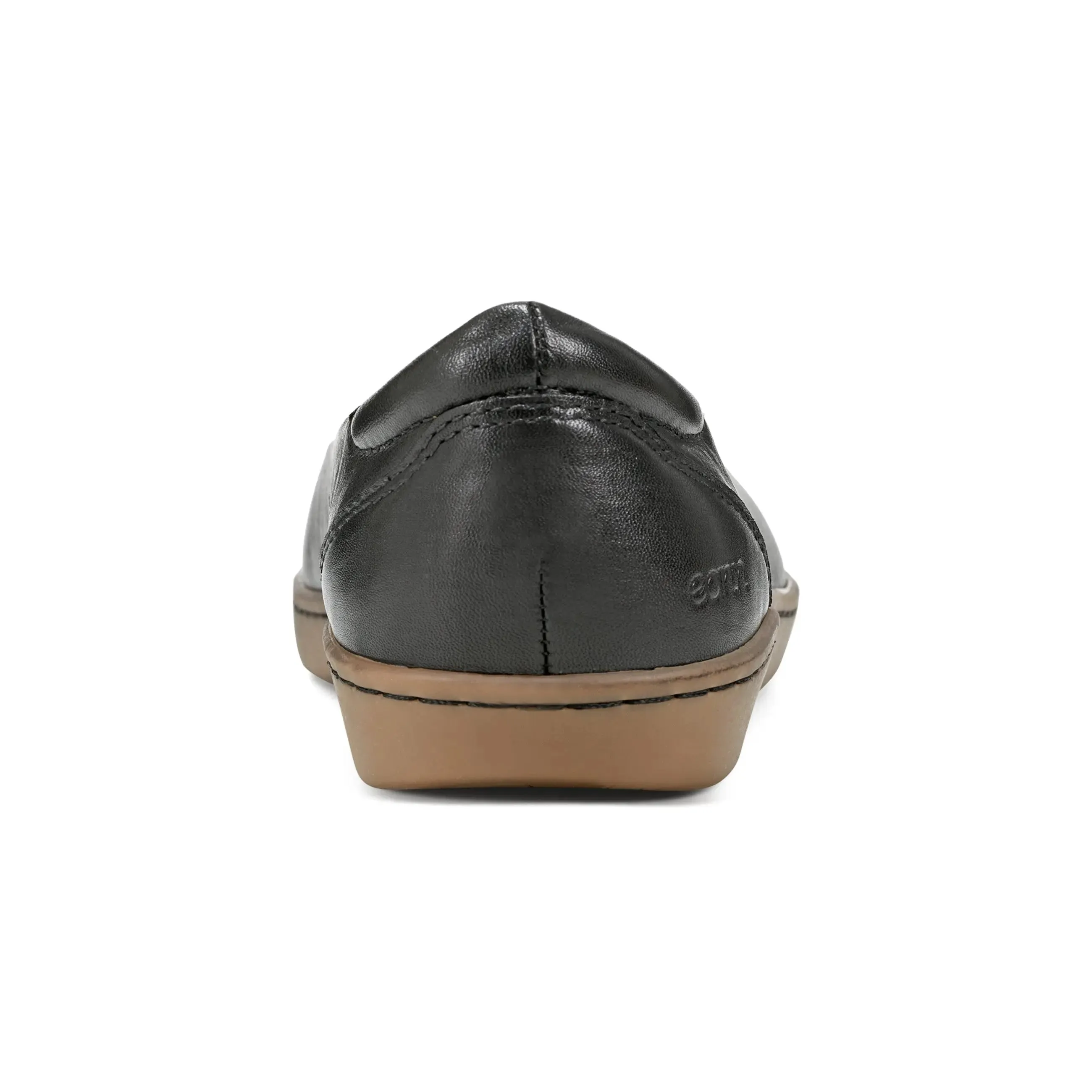 Trail Ease Landen Round Toe Casual Flats
