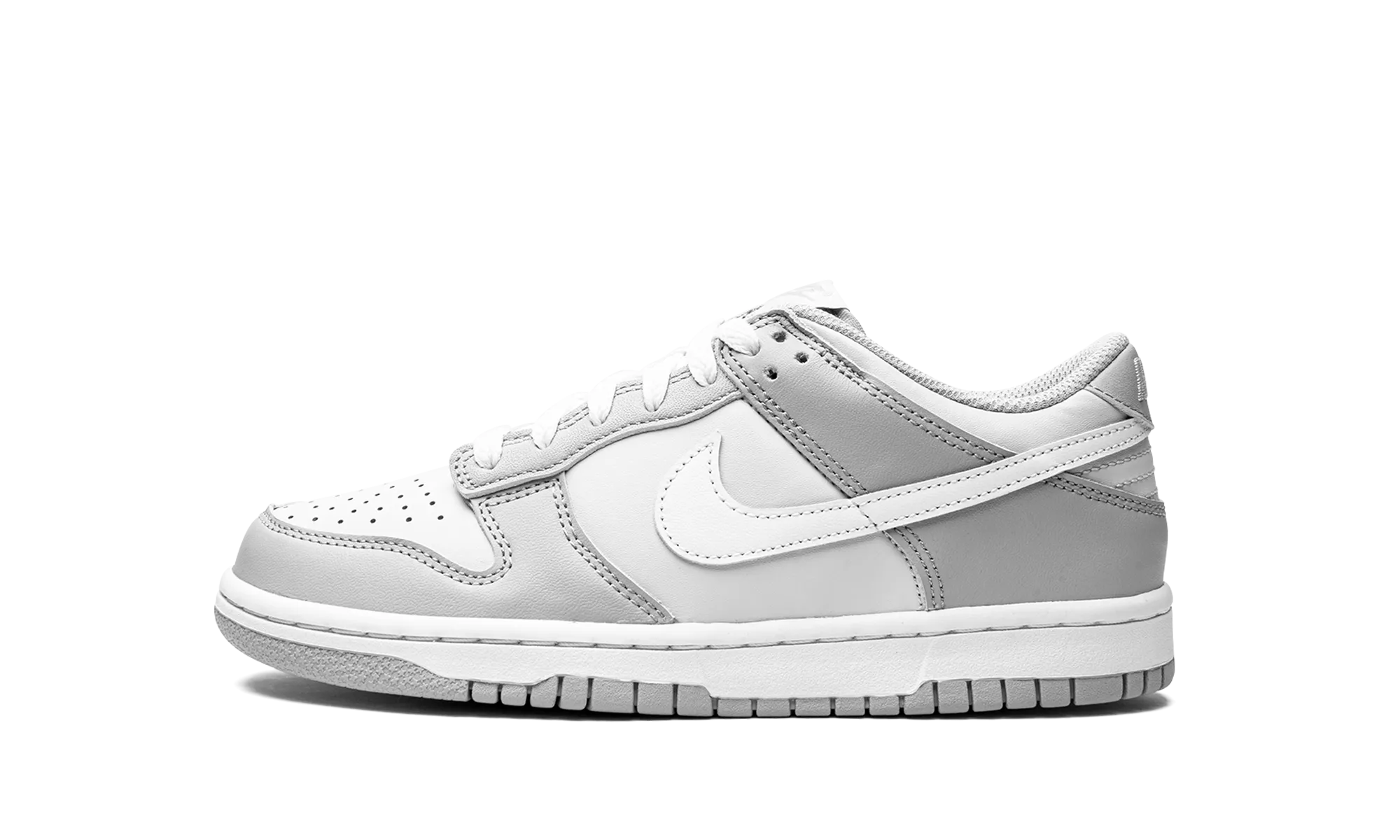 DUNK LOW (GS) "Pure Platinum" Relaxed Look
