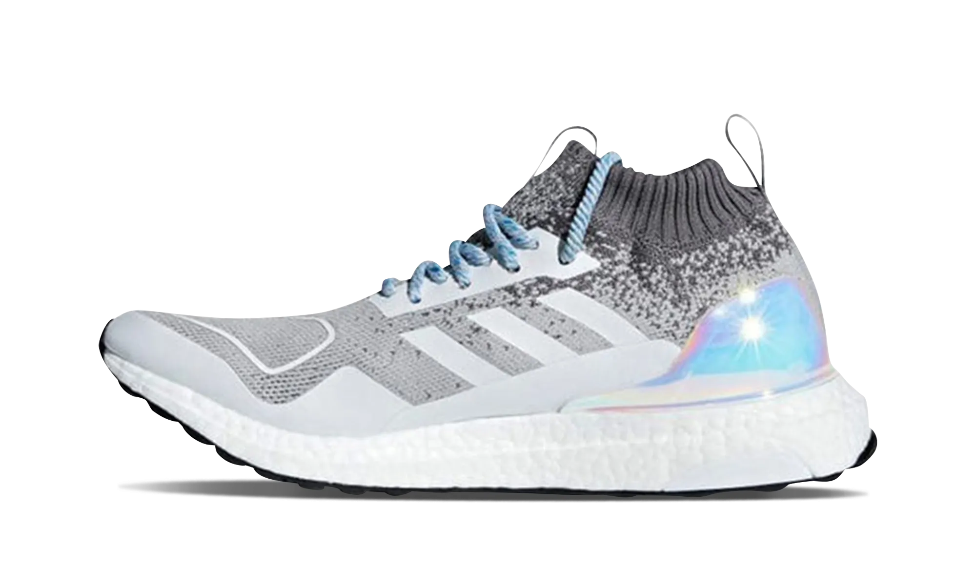 Comfortable to wear UltraBoost Mid