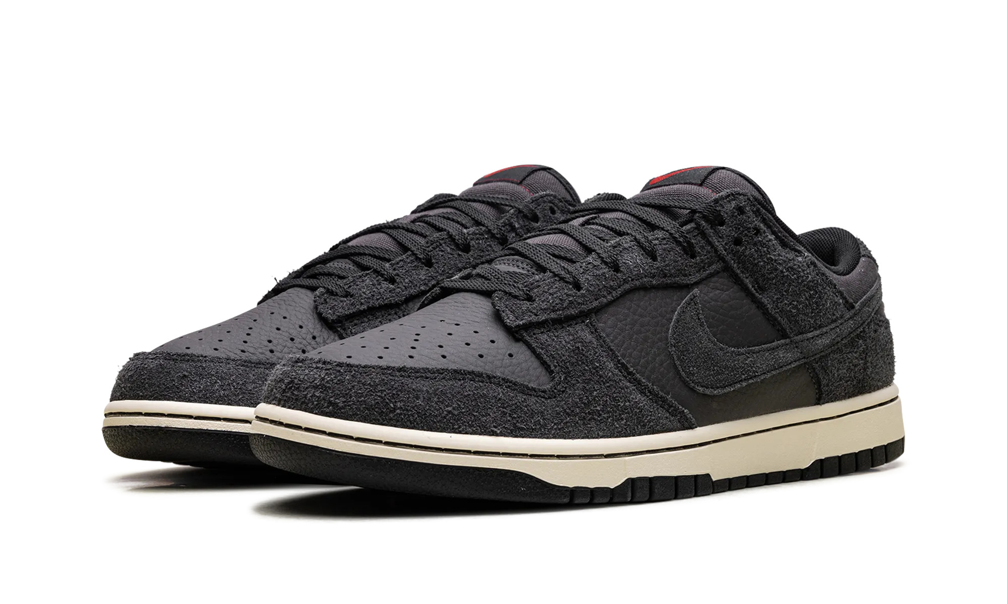 Speed Walk Weekend Outfit Dunk Low Premium "Black Off Noir"