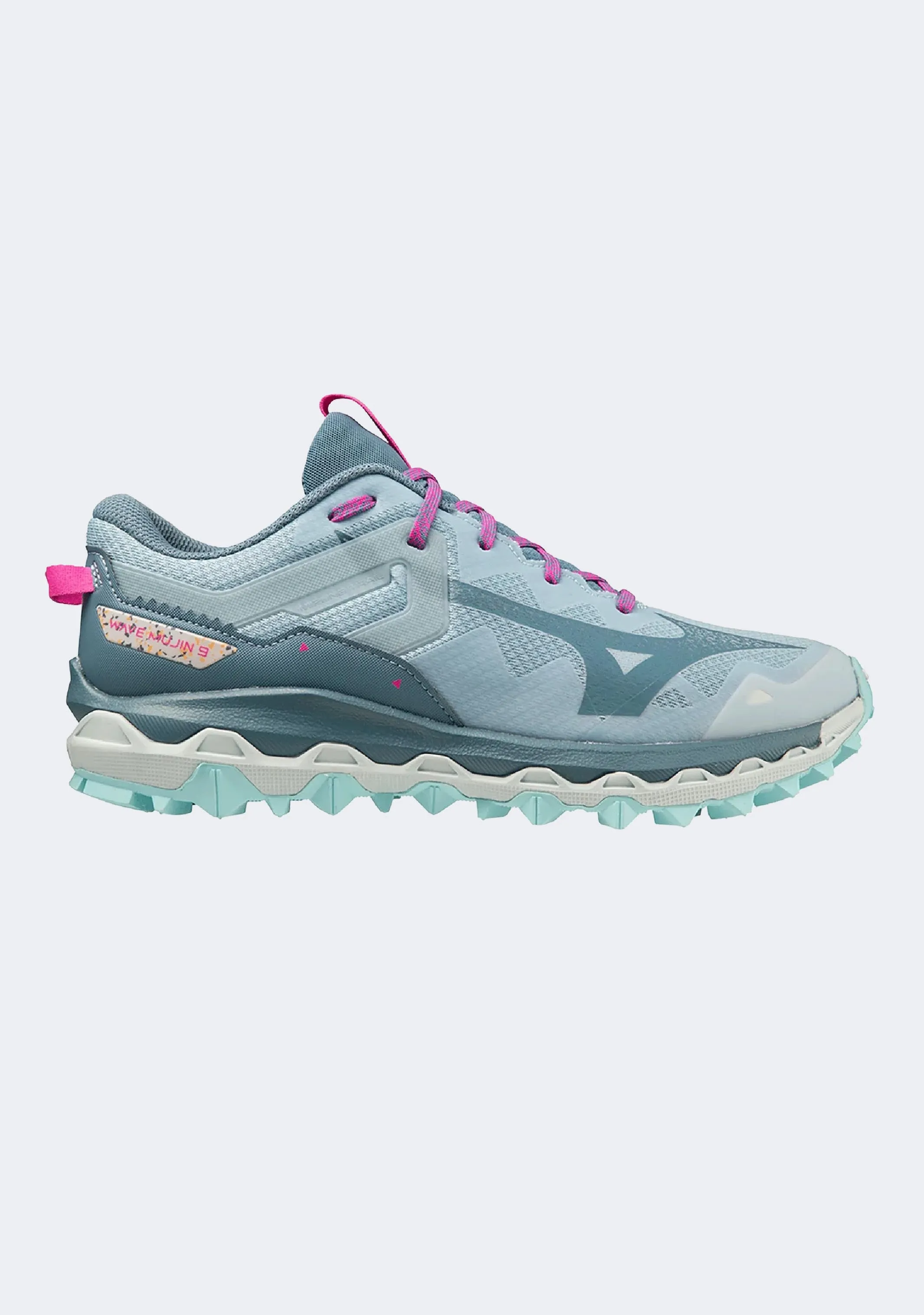 Rocker sole geometry Airflow Channeling Mizuno Women's Wave Mujin 9