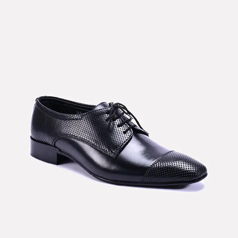 Grayson Black Derby Dress Shoes 0111100 Art Cut