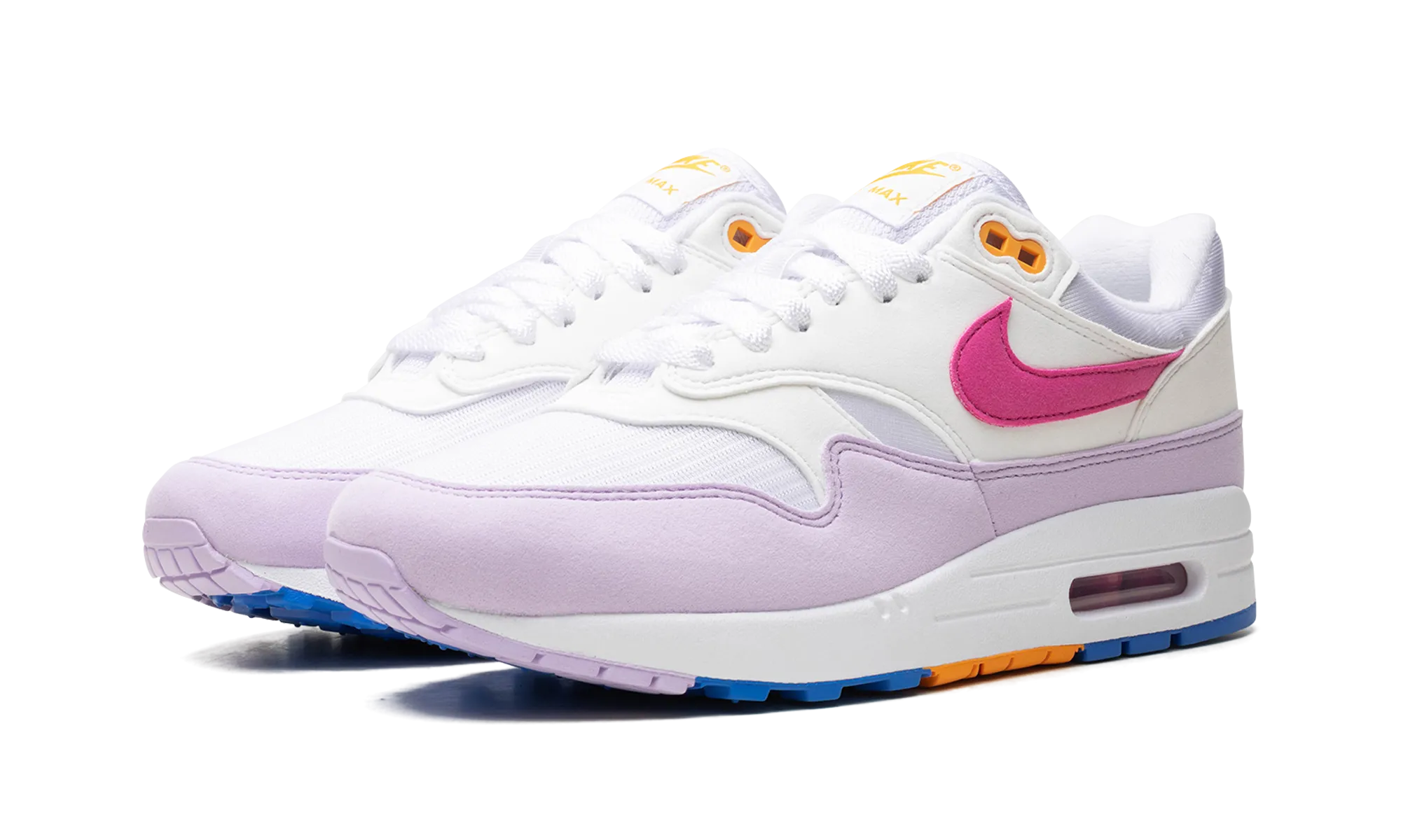 work commute Star Step Air Max 1 '87 WMNS "Mismatched Swoosh"