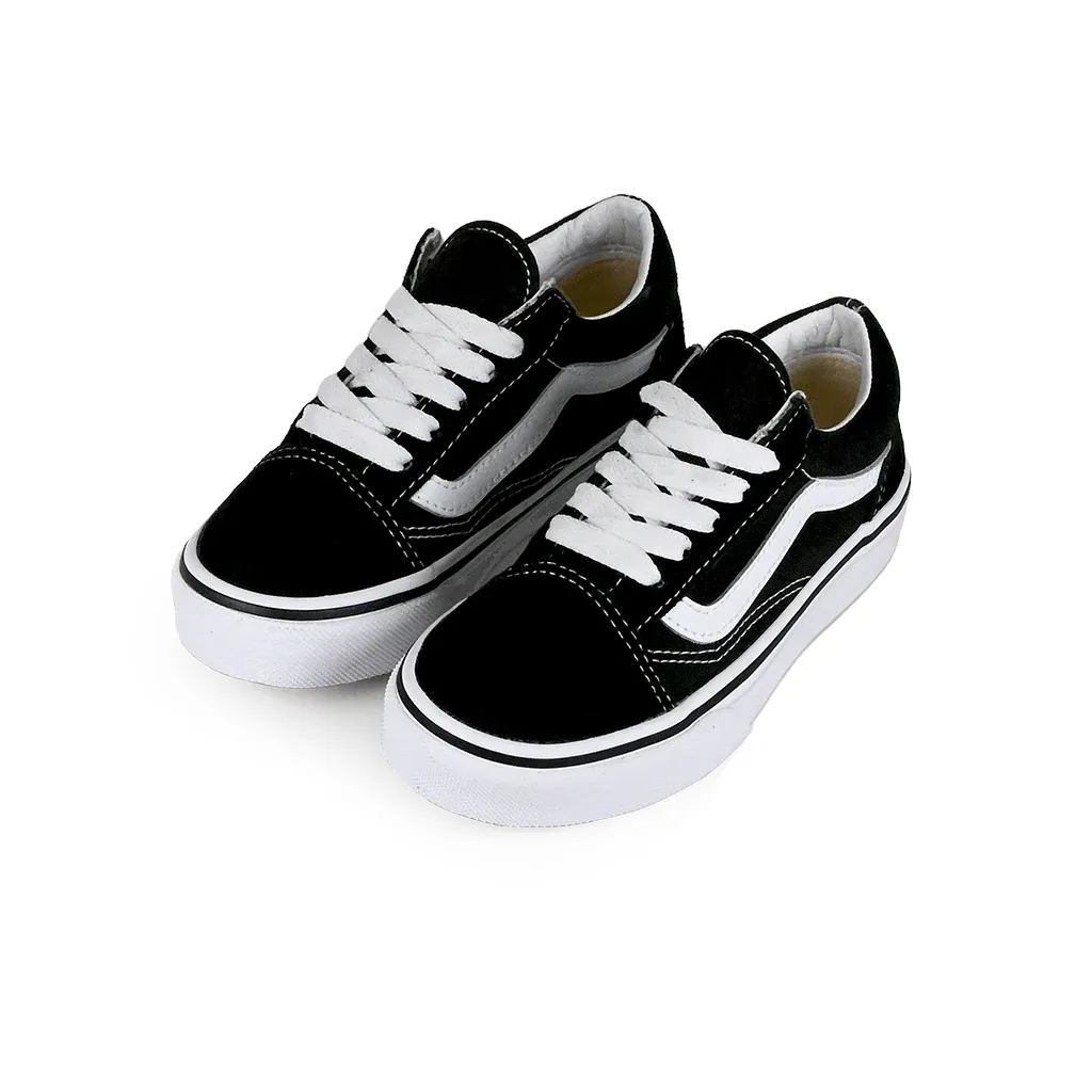 Subtle Edge Vans Classic Old Skool Youth Shoe