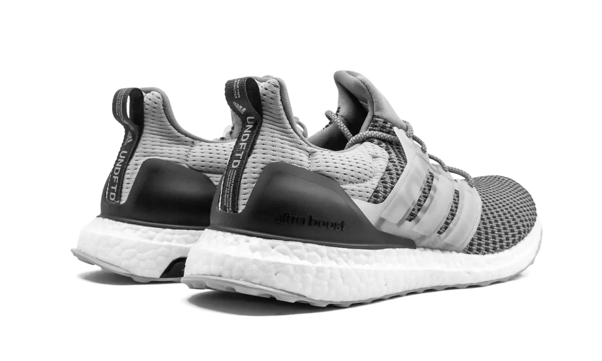 Ultraboost UNDFTD "Undefeated" Dodge Hike Season Flex
