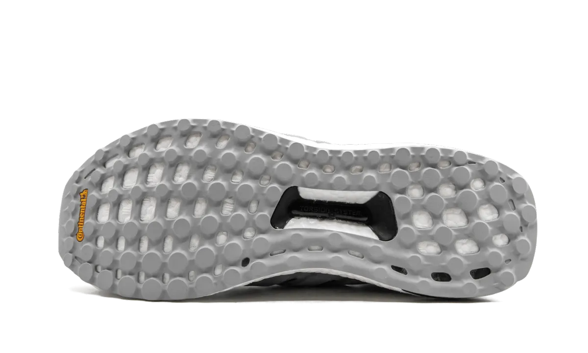 Ultraboost UNDFTD "Undefeated" Clean Wear Creek Walk
