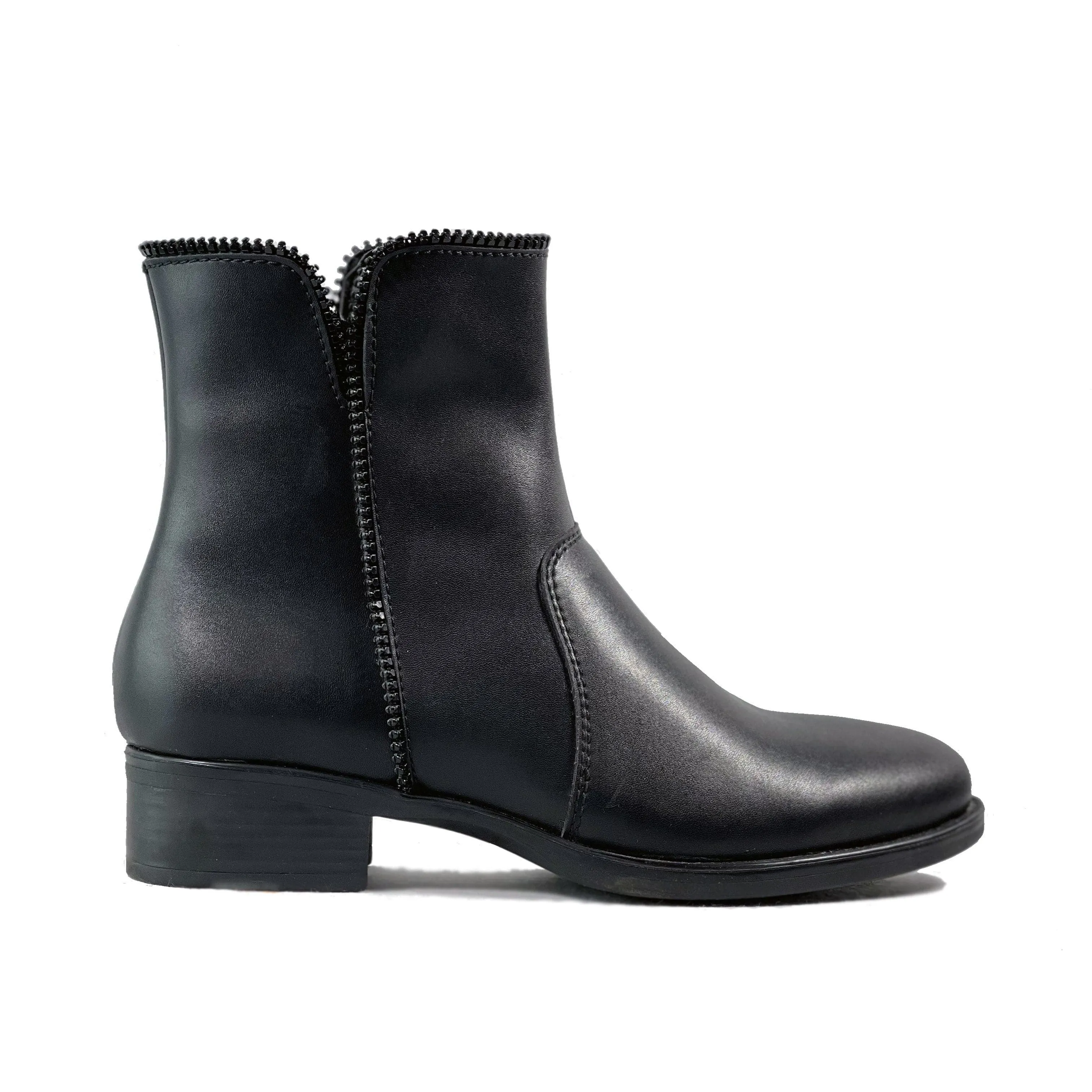'Amelie' vegan-leather ankle boot by Zette Shoes - black Seamless Comfort Windy Weather