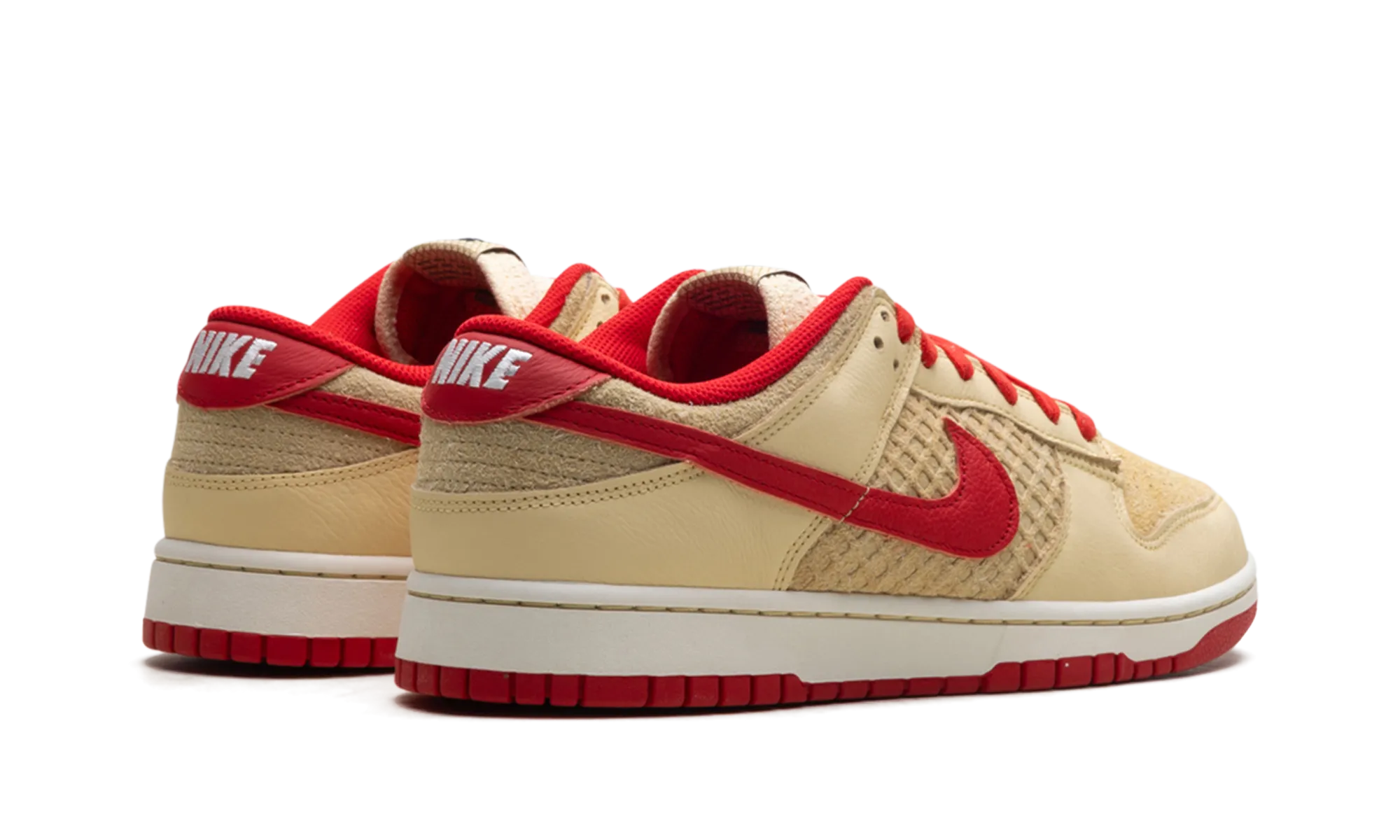 Ergonomic Support Dunk Low "STRAWBERRY WAFFLE"