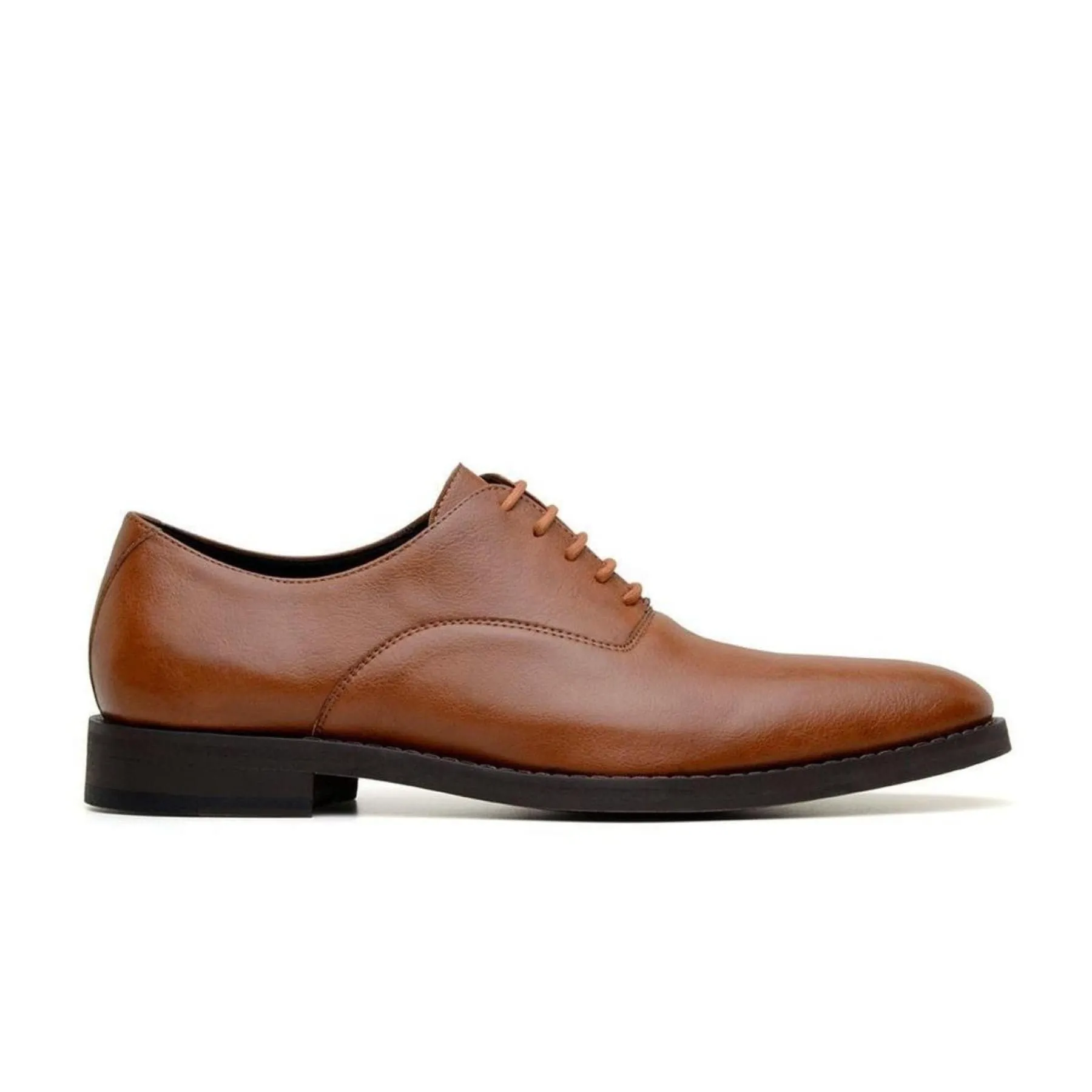 Agile Fit 'Executive' classic oxford in high-quality vegan leather by Brave Gentleman - tan