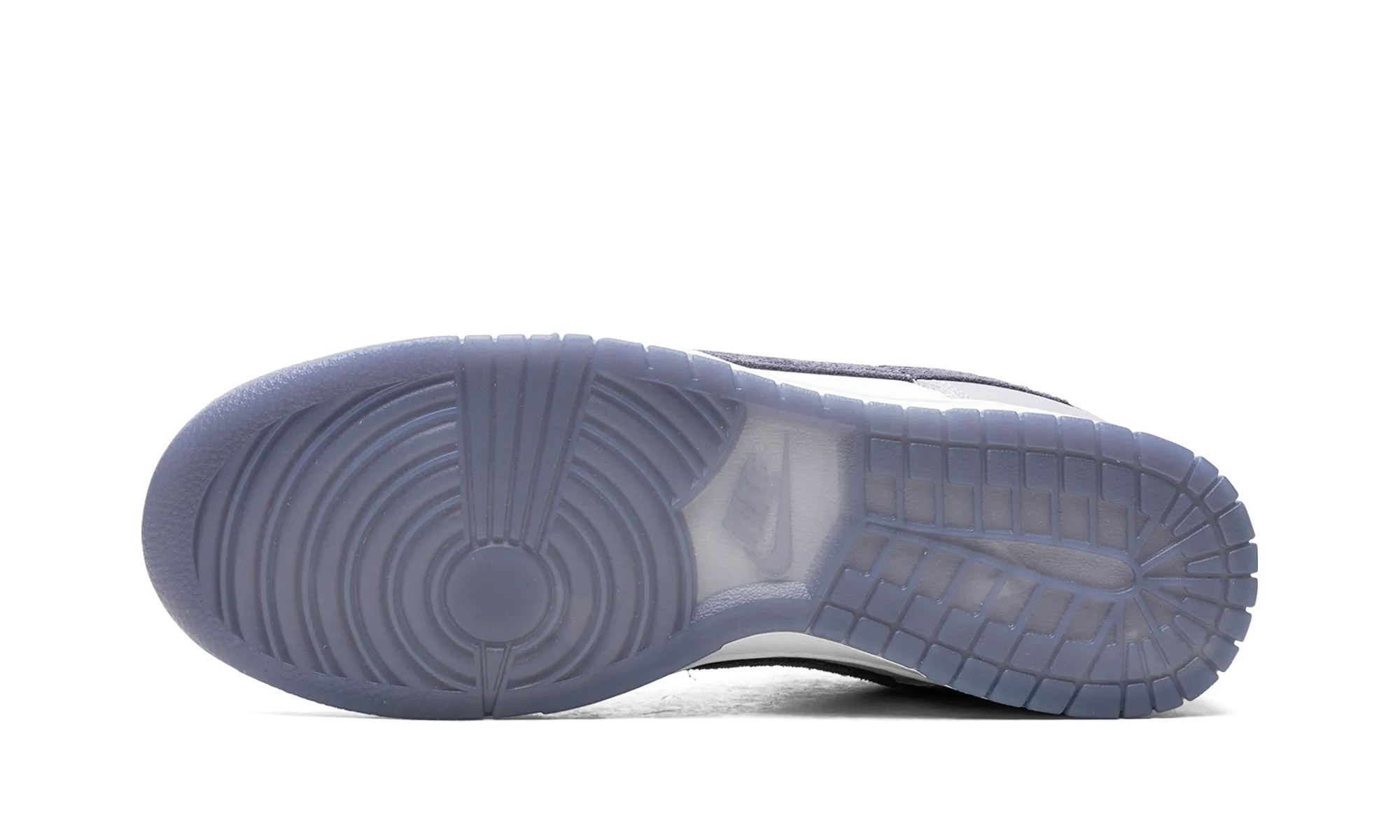 Celebrate Walk Sleek Frame Dunk Low "Light Carbon"