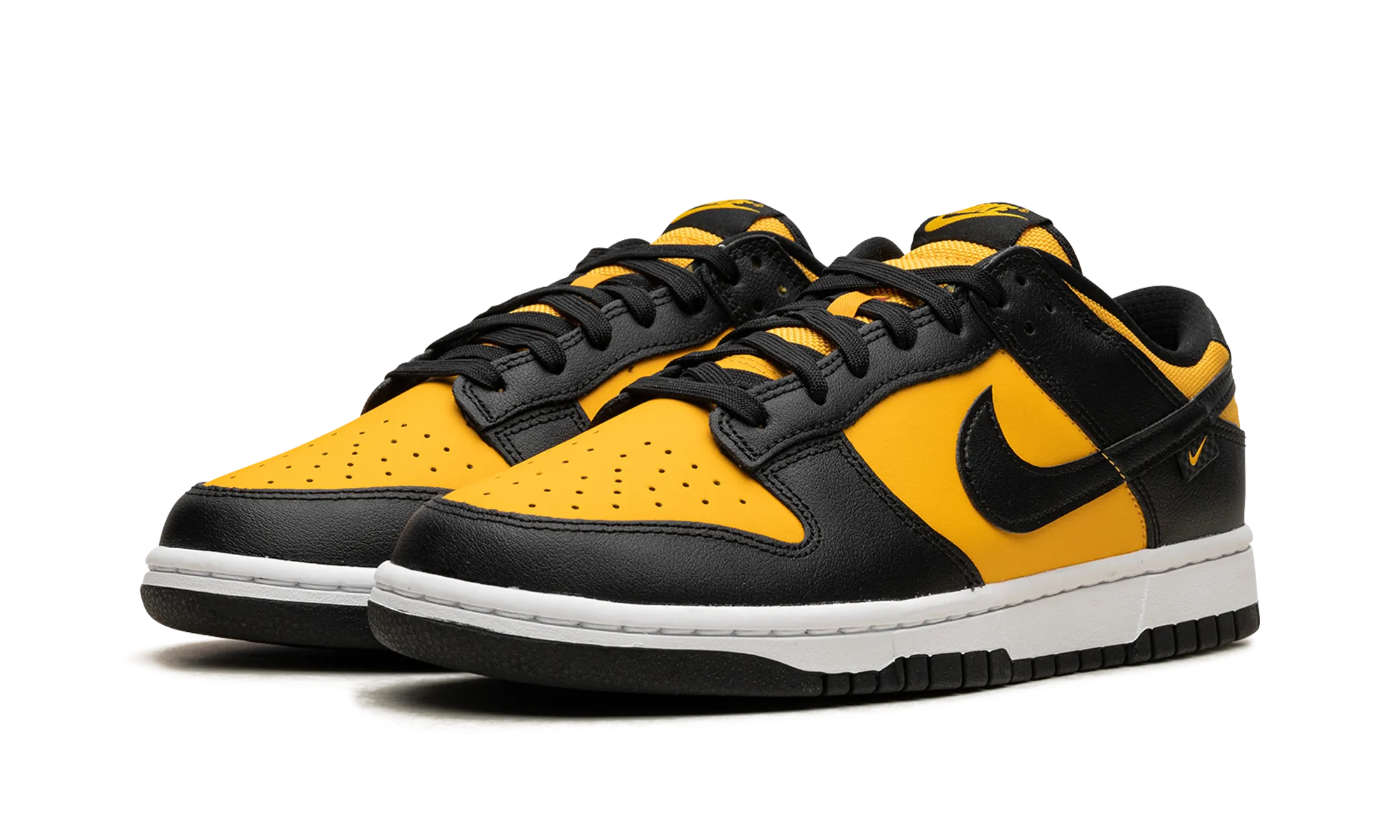 Dunk Low "Black University Gold" School Hike