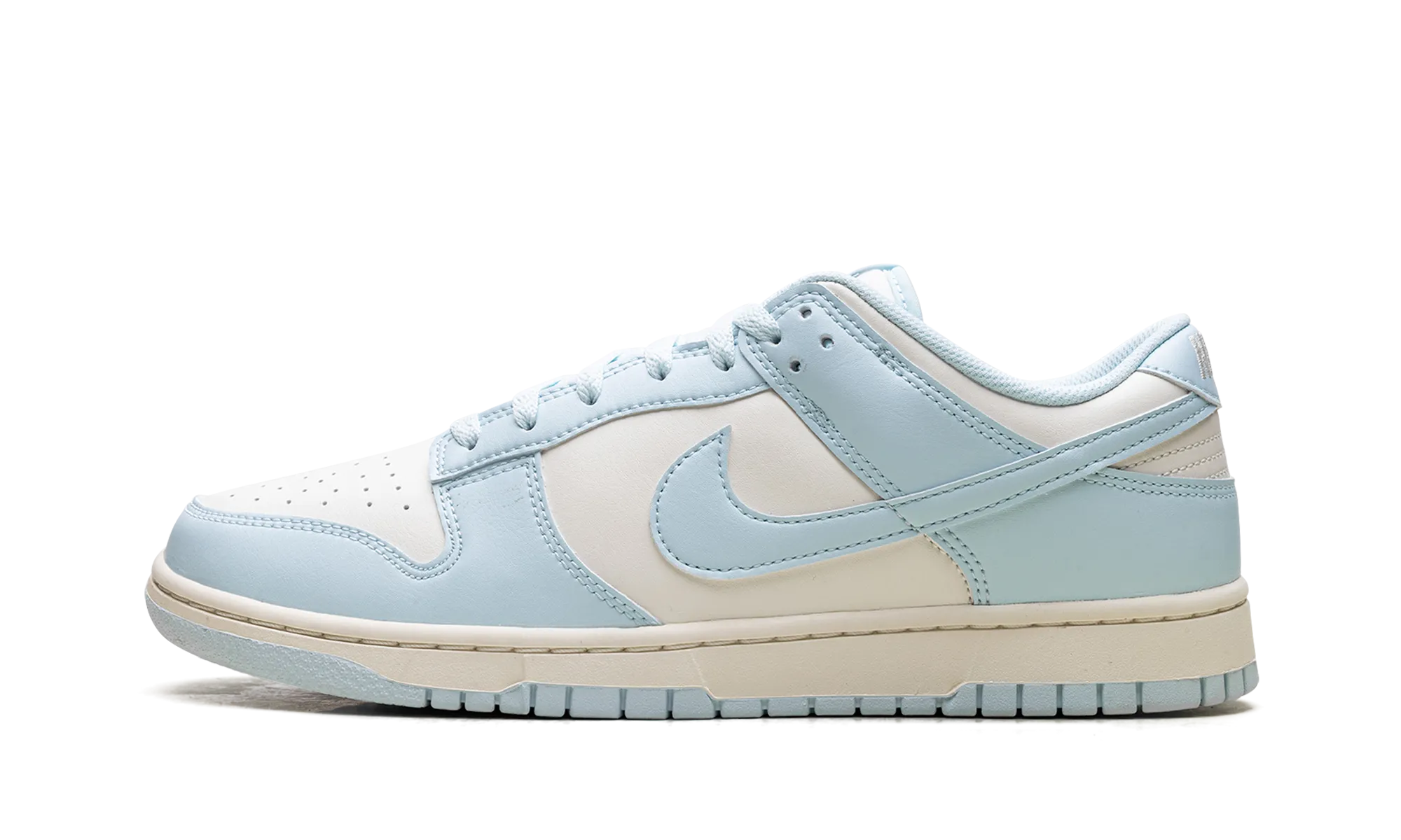 Dunk Low "Glacier Blue Pale Ivory" On The Go Flower Step