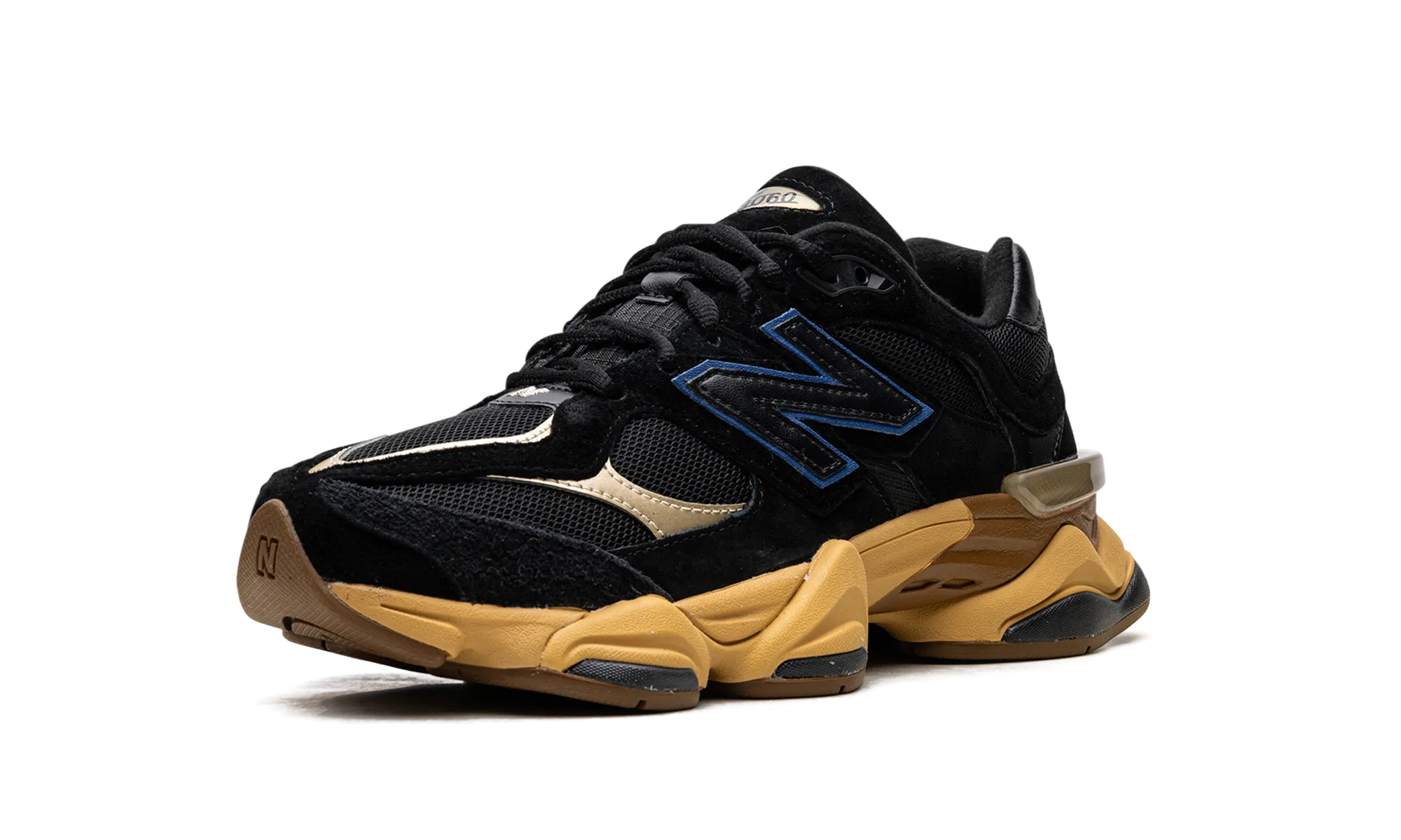 9060 "Black Royal Gum" School Hike