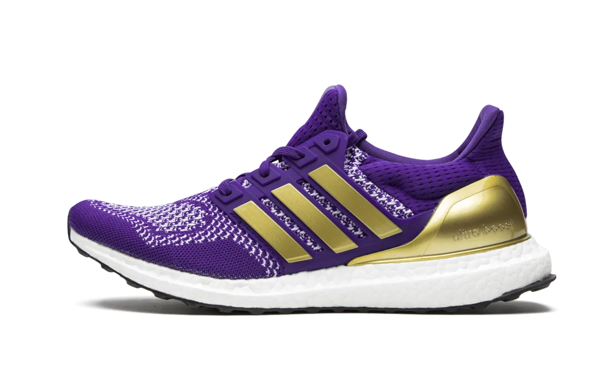 UltraBOOST x UW "Washington Huskies" Chic Form Block Stride