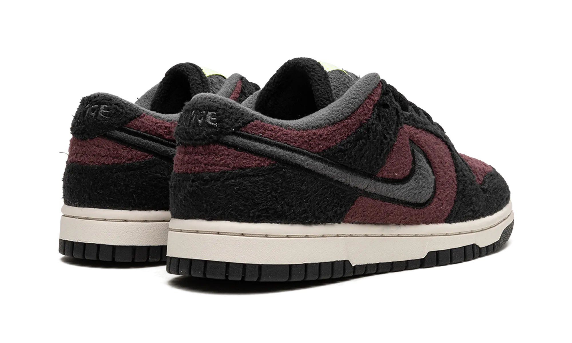 Smooth Wear DUNK LO MNS WMNS "Fleece Pack Burgundy Crush"