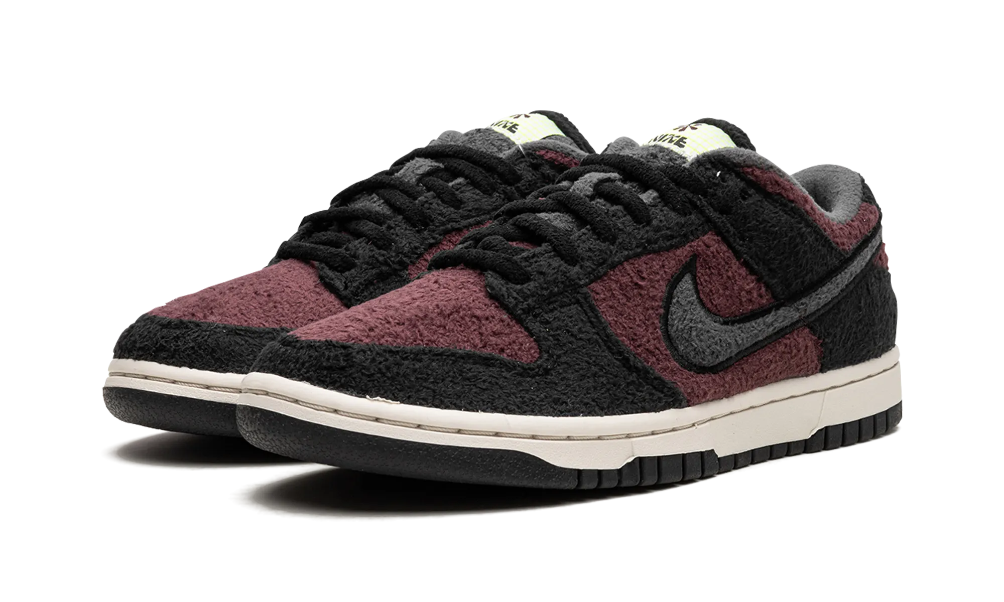 Harbor Hike DUNK LO MNS WMNS "Fleece Pack Burgundy Crush"