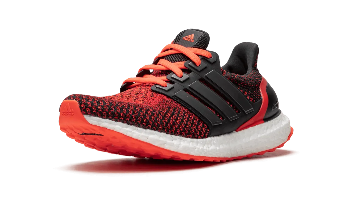 Smart Vibe Eco Materials UltraBOOST m