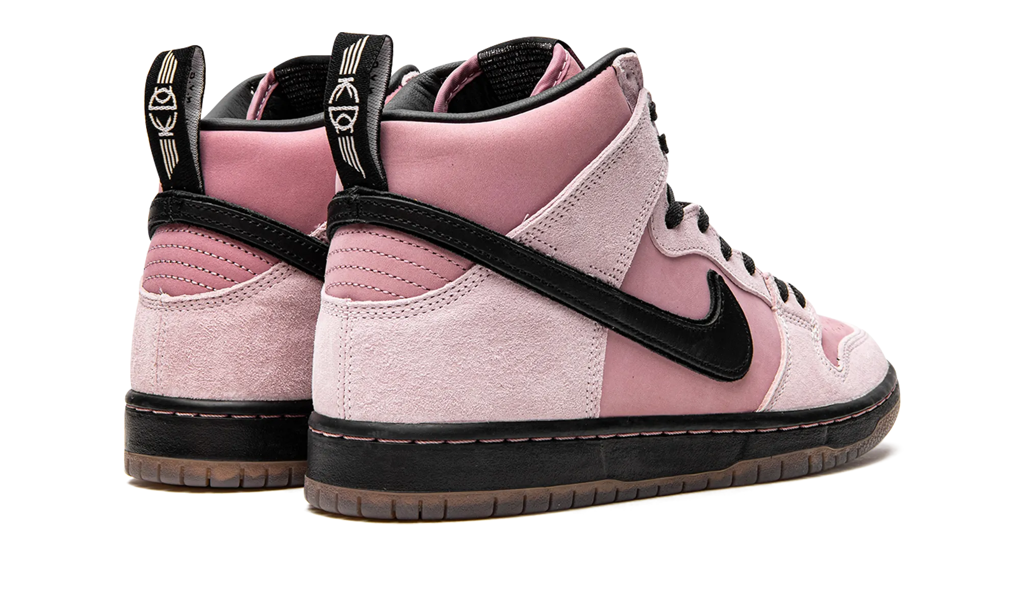 Weekday Style Chic Mood SB Dunk High Pro "KCDC"