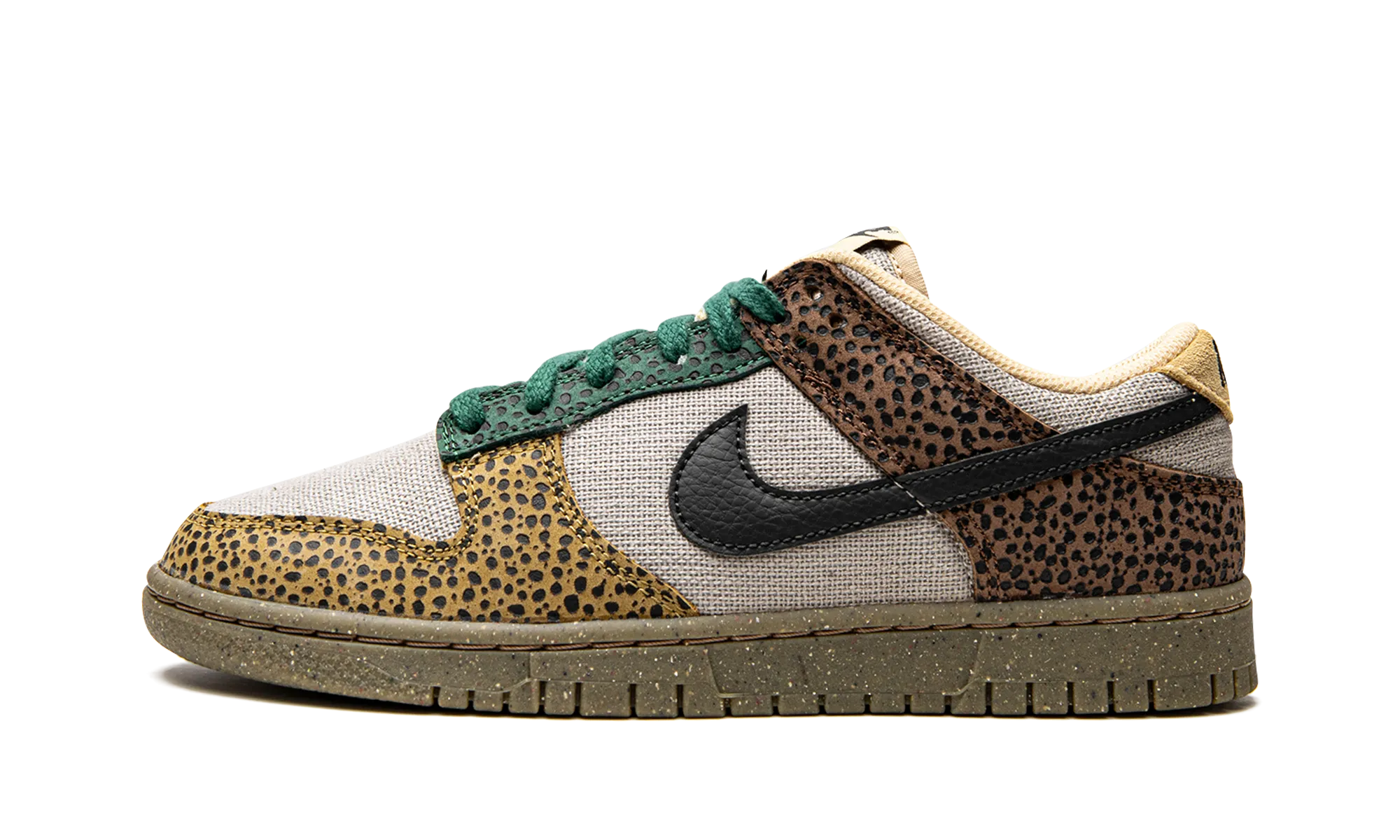 Dunk Low "Safari Golden Moss" Trend Ready