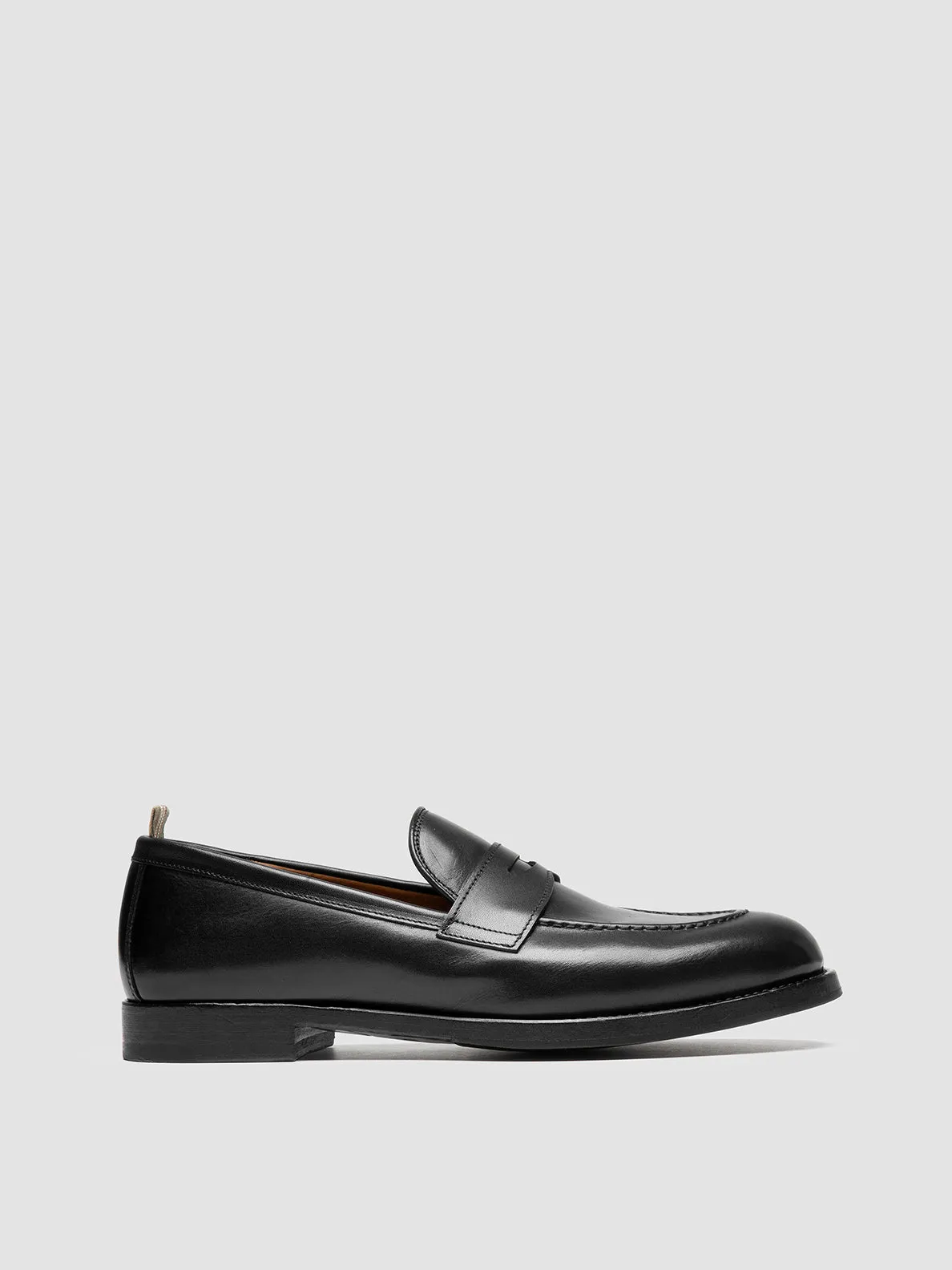 Weekend Trip IVIES 001 - Black Leather Penny Loafers