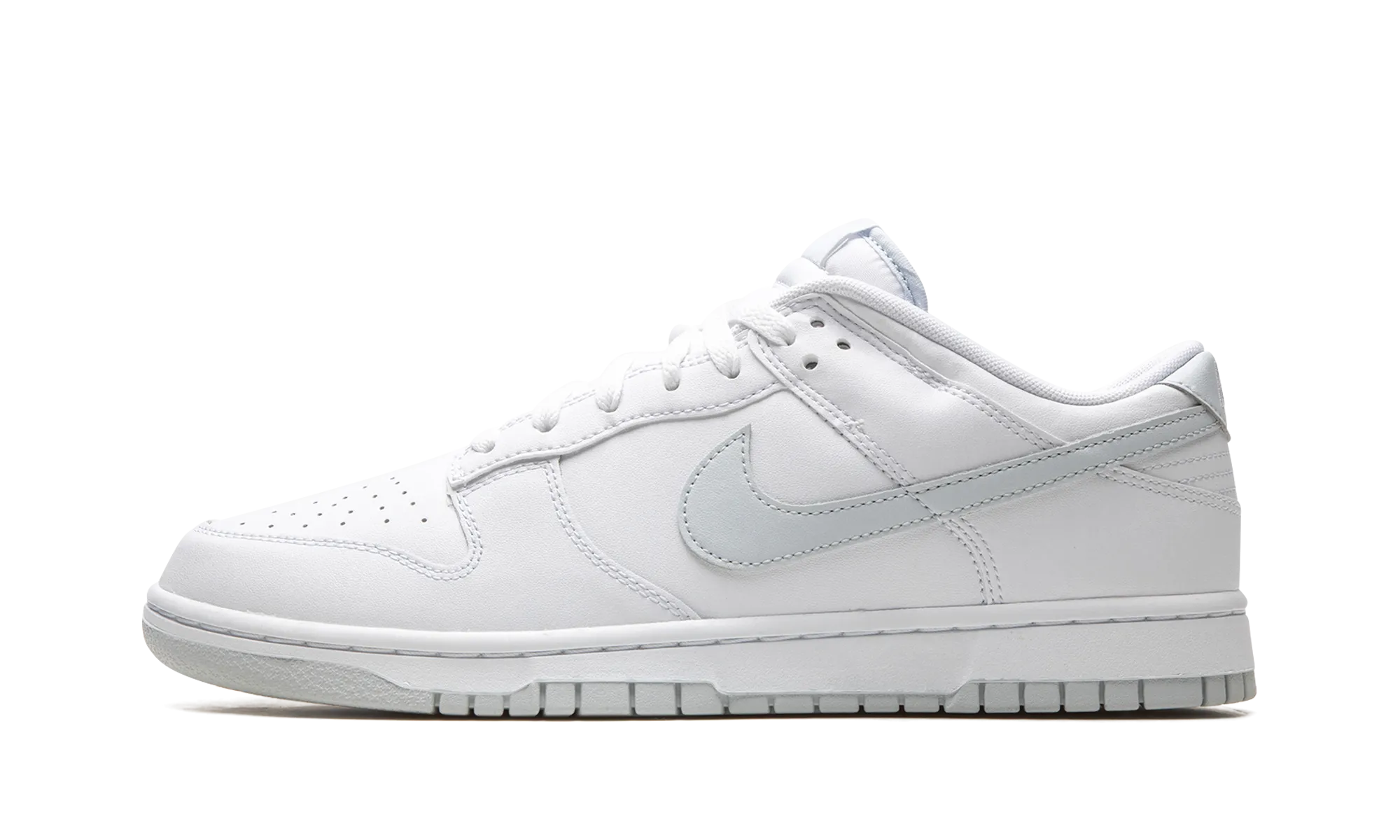 Dunk Low Retro "Pure Platinum" Everyday Gear