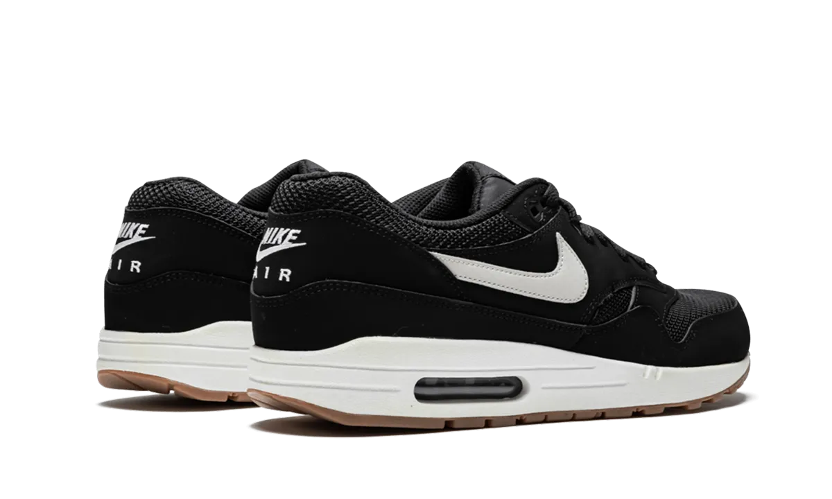 Effortless Motion On Move Air Max 1 Essential "Black"