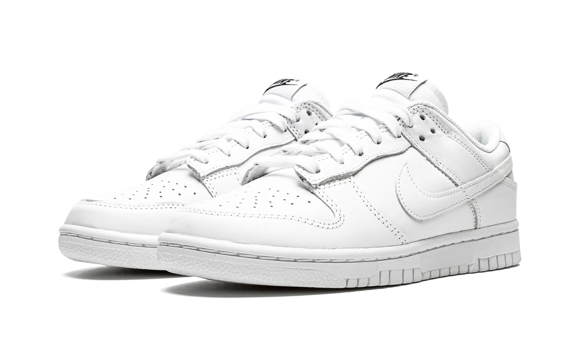 DUNK LOW WMNS "Triple White" Easy Run Camp Step